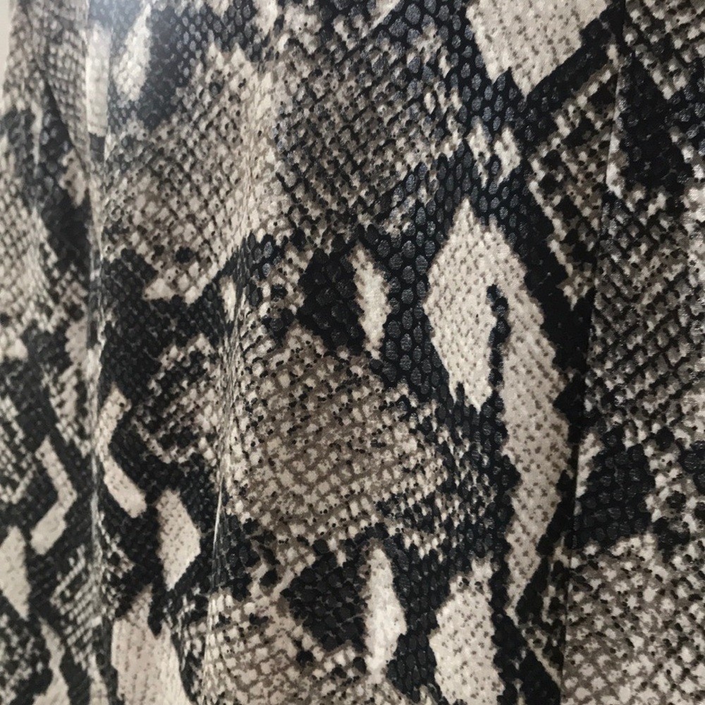 Snake Print Zip Up Collared Jacket Like New 14 - image 5